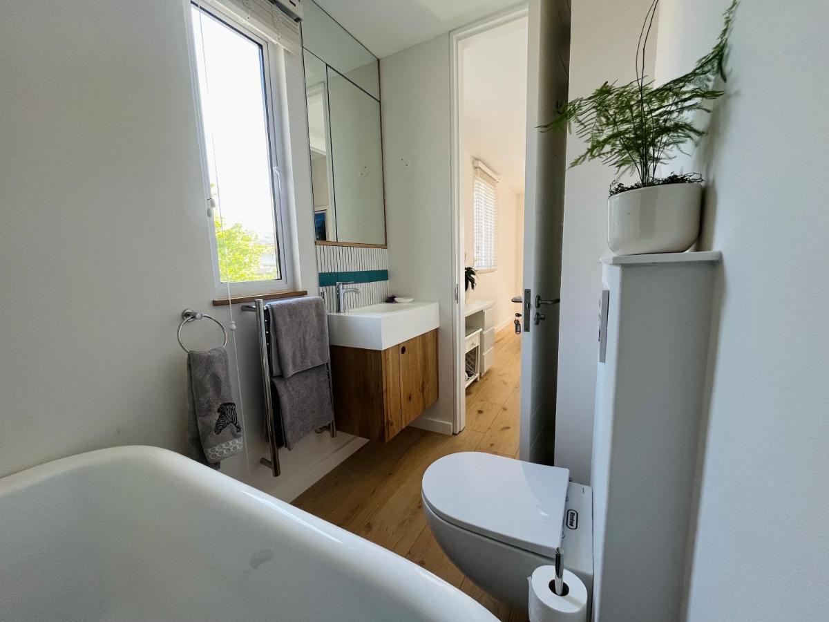 Moonshine - Two Bedroom House With Inverter Holiday home Cape Town