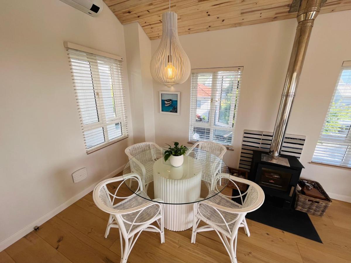 Moonshine - Two Bedroom House With Inverter Holiday home Cape Town